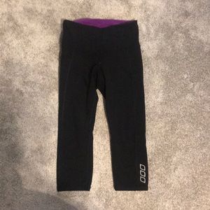 Lorna Jane crop compression Capri